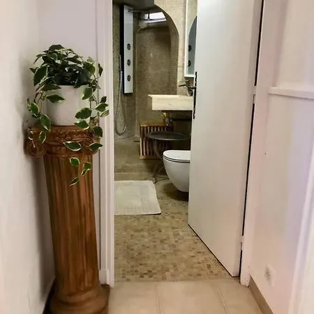 Ulysse, Appartement Spacieux Au Centre Historique D'Uzes En Rez-De-Chaussee Avec Exterieur, Proche Parking Des Marroniers Exterior foto