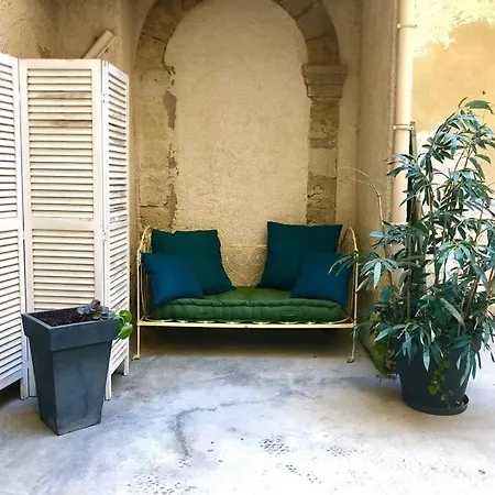 Ulysse, Appartement Spacieux Au Centre Historique D'Uzes En Rez-De-Chaussee Avec Exterieur, Proche Parking Des Marroniers Exterior foto