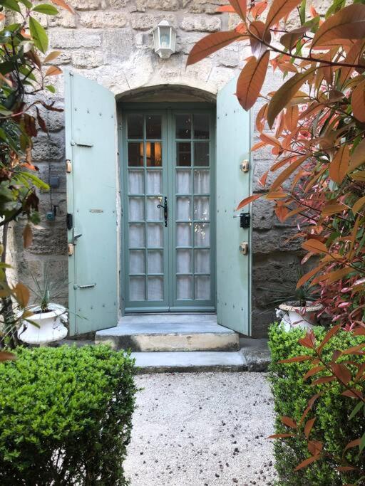 Ulysse, Spacieux Au Centre Historique D'uzes En Rez-de-chaussee Avec Exterieur, Proche Parking Des Marroniers Apartamento *